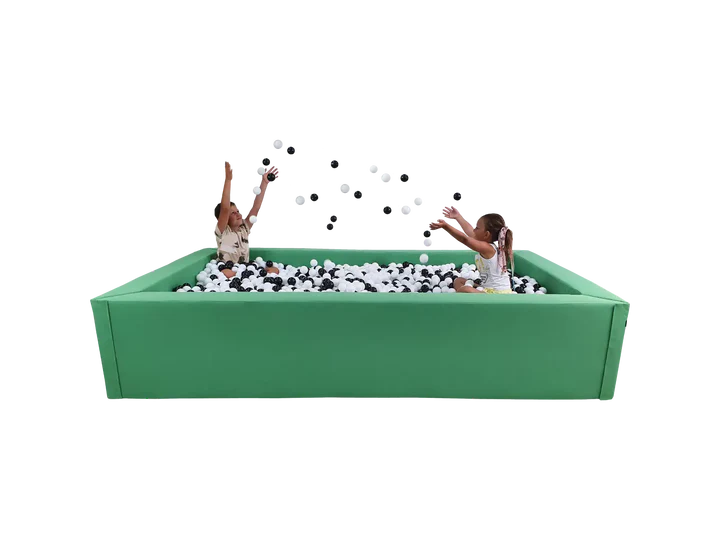 💦 Bällebäder im Schwimmbad: Der perfekte Mix aus Wasser & Spaß für Kinder!