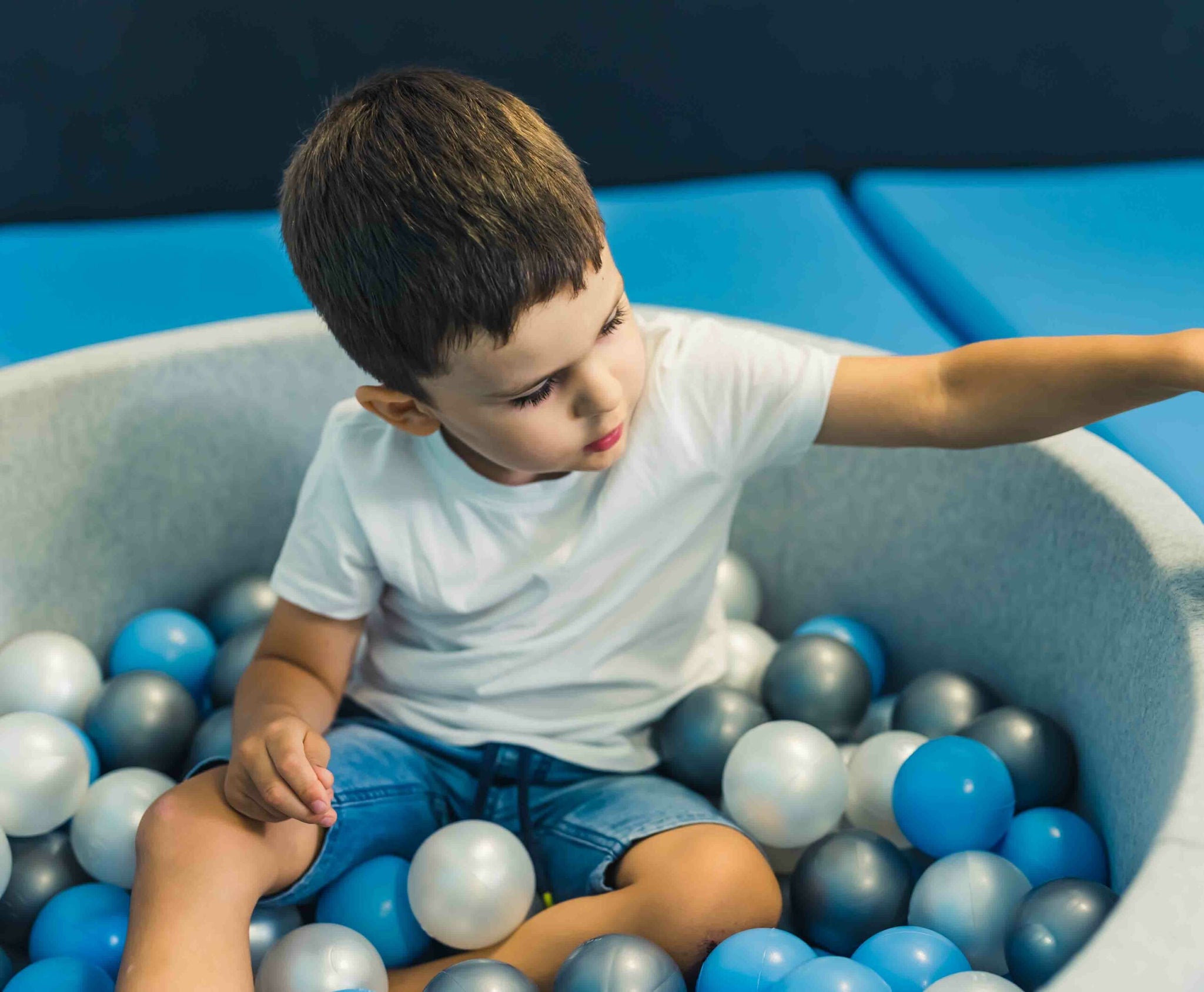 Bällebäder in der Frühförderung: Mehr als Spiel – ein therapeutisches Multitalent